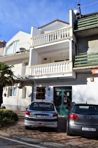 Haus - Verkauf - ŠIBENSKO-KNINSKA - VODICE - VODICE
