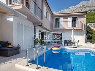 Haus - Verkauf - SPLITSKO-DALMATINSKA - BAŠKA VODA - BAŠKA VODA