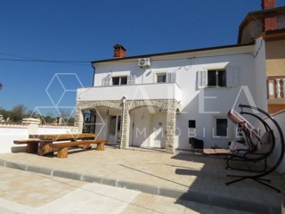 Haus - Verkauf - ISTARSKA - MARČANA - FILIPANA