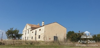 Haus - Verkauf - ISTARSKA - PULA - PULA