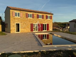 Haus - Verkauf - ISTARSKA - BUJE - MOMJAN