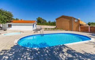 Haus - Verkauf - ISTARSKA - LIŽNJAN - LIŽNJAN