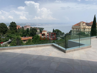 Haus - Verkauf - PRIMORSKO-GORANSKA - OPATIJA - OPATIJA