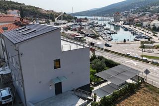 Haus - Verkauf - SPLITSKO-DALMATINSKA - MARINA - MARINA