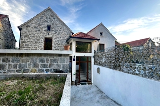 Haus - Verkauf - SPLITSKO-DALMATINSKA - OMIŠ - OMIŠ