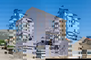 Kuća - Prodaja - SPLITSKO-DALMATINSKA - KAŠTELA - KAŠTELA