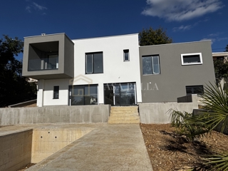 House - Sale - PRIMORSKO-GORANSKA - KRALJEVICA - KRALJEVICA