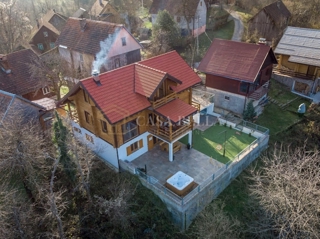 Haus - Verkauf - PRIMORSKO-GORANSKA - DELNICE - DELNICE