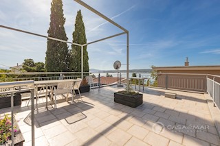 Haus - Verkauf - PRIMORSKO-GORANSKA - CRIKVENICA - CRIKVENICA