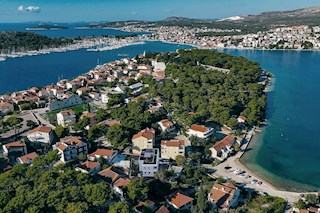 Zemljište - Prodaja - ŠIBENSKO-KNINSKA - ROGOZNICA - ROGOZNICA