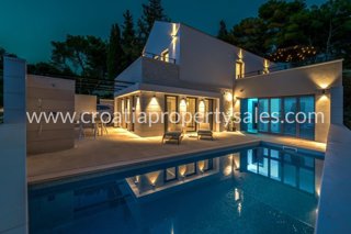 Haus - Verkauf - SPLITSKO-DALMATINSKA - BRAČ - BRAČ