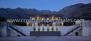 Haus - Verkauf - SPLITSKO-DALMATINSKA - MAKARSKA - MAKARSKA