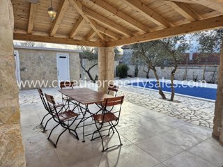 Haus - Verkauf - ŠIBENSKO-KNINSKA - ŠIBENIK - ŠIBENIK