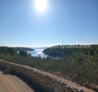 Grundstück - Verkauf - SPLITSKO-DALMATINSKA - BRAČ - BRAČ