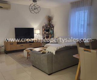 Wohnung - Verkauf - SPLITSKO-DALMATINSKA - OMIŠ - OMIŠ