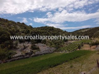 Land - Sale - SPLITSKO-DALMATINSKA - BRAČ - BRAČ