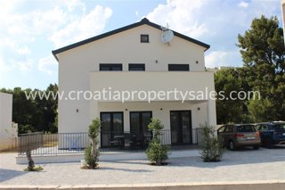 Kuća - Prodaja - SPLITSKO-DALMATINSKA - SPLIT - SPLIT