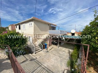 Haus - Verkauf - SPLITSKO-DALMATINSKA - BRAČ - BRAČ