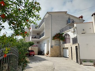 Kuća - Prodaja - SPLITSKO-DALMATINSKA - DUGI RAT - DUGI RAT