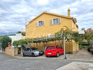 Kuća - Prodaja - SPLITSKO-DALMATINSKA - ČIOVO - OKRUG GORNJI