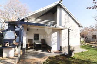 Haus - Verkauf - ISTARSKA - VODNJAN - PEROJ