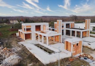 Haus - Verkauf - ISTARSKA - SVETI LOVREČ - SVETI LOVREČ PAZENATIČKI