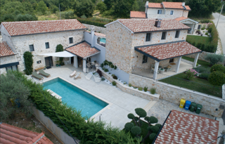 Haus - Verkauf - ISTARSKA - VIŽINADA - VIŽINADA