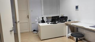 Geschäftsraum - Miete - PRIMORSKO-GORANSKA - RIJEKA - RIJEKA