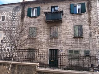 Kuća - Prodaja - SPLITSKO-DALMATINSKA - KAŠTELA - KAŠTEL LUKŠIĆ