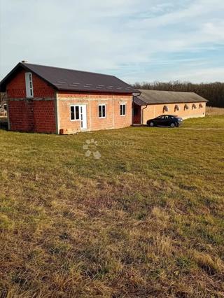 Haus - Verkauf - KOPRIVNIČKO-KRIŽEVAČKA - KRIŽEVCI - POLJANA KRIŽEVAČKA