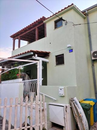Haus - Verkauf - SPLITSKO-DALMATINSKA - BRAČ - SUPETAR