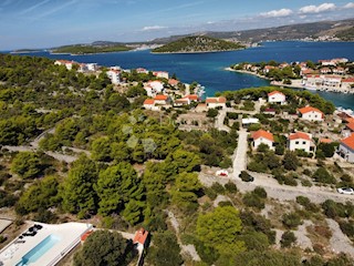 Land - Sale - ŠIBENSKO-KNINSKA - ROGOZNICA - RAŽANJ