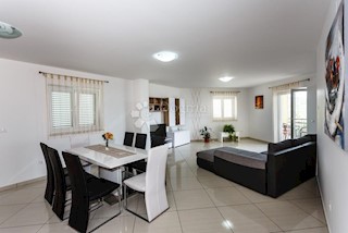 Wohnung - Verkauf - PRIMORSKO-GORANSKA - KRK - VRBNIK