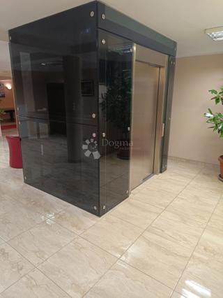 Poslovni prostor - Najam - GRAD ZAGREB - ZAGREB - TREŠNJEVKA