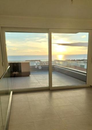 Wohnung - Verkauf - LIČKO-SENJSKA - NOVALJA - NOVALJA