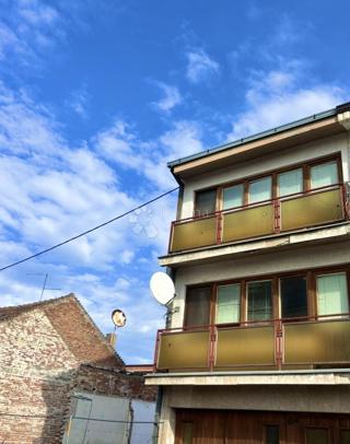 Haus - Verkauf - OSJEČKO-BARANJSKA - OSIJEK - OSIJEK