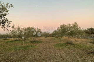 Land - Sale - ISTARSKA - BALE - BALE