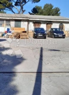Business premises - Sale - SPLITSKO-DALMATINSKA - SPLIT - BRDA