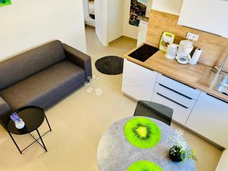 Haus - Verkauf - ŠIBENSKO-KNINSKA - ROGOZNICA - ROGOZNICA