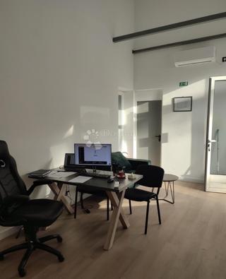 Poslovni prostor - Najam - PRIMORSKO-GORANSKA - KOSTRENA - KOSTRENA