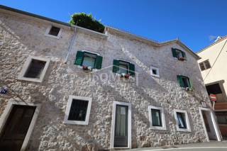 Kuća - Prodaja - ŠIBENSKO-KNINSKA - VODICE - VODICE