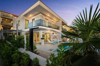 Haus - Verkauf - ŠIBENSKO-KNINSKA - VODICE - SRIMA