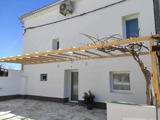Haus - Verkauf - ISTARSKA - LIŽNJAN - VALTURA