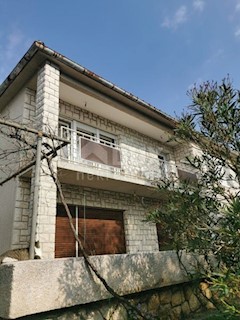 Haus - Verkauf - PRIMORSKO-GORANSKA - NOVI VINODOLSKI - NOVI VINODOLSKI