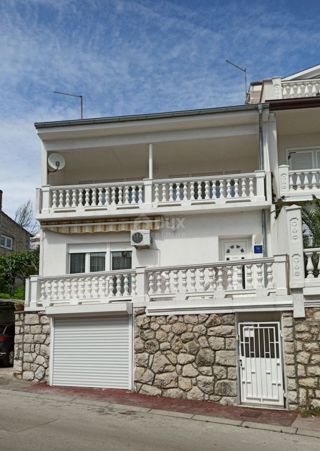 Haus - Verkauf - PRIMORSKO-GORANSKA - CRIKVENICA - CRIKVENICA