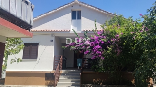 Haus - Verkauf - ZADARSKA - STARIGRAD - SELINE