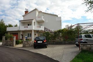 Haus - Verkauf - PRIMORSKO-GORANSKA - CRIKVENICA - JADRANOVO