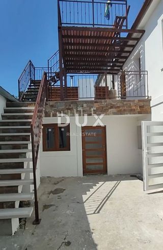 Haus - Verkauf - PRIMORSKO-GORANSKA - CRIKVENICA - CRIKVENICA