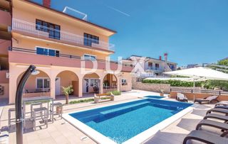 Flat - Sale - PRIMORSKO-GORANSKA - NOVI VINODOLSKI - NOVI VINODOLSKI