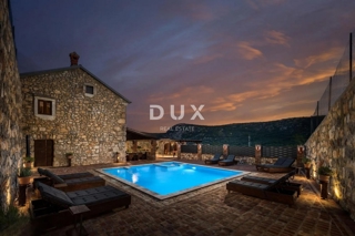 Haus - Verkauf - PRIMORSKO-GORANSKA - VINODOLSKA OPĆINA - DRIVENIK